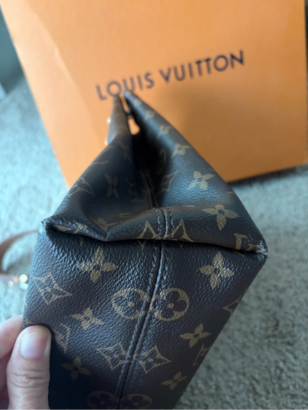 Louis Vuitton Graceful PM Monogram Canvas Shoulder Bag with Tan Handle - Picture 8 of 14
